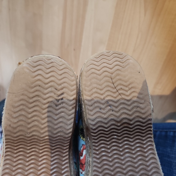 Womens fun dansko size 9.... 39 - Picture 4 of 6